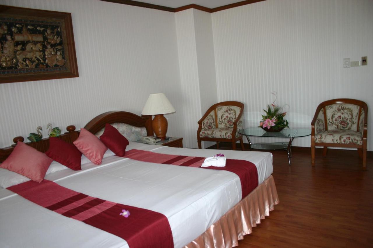 Chiangmai Ratanakosin Hotel Chiang Mai Exterior foto