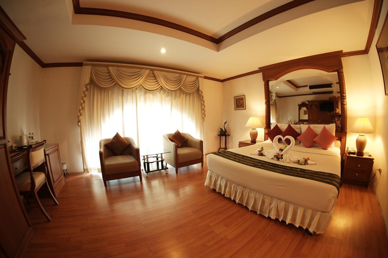 Chiangmai Ratanakosin Hotel Chiang Mai Exterior foto