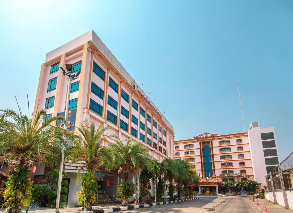 Chiangmai Ratanakosin Hotel Chiang Mai Exterior foto